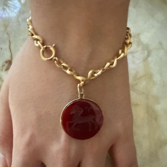 18k Gold Red intaglio seal stamp, made of carnelian agate. Carnelian Bracelet - Picture 1 of 9